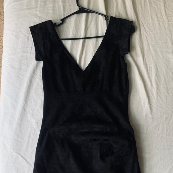 Nicole Miller Black Fleur de Liz Dress size 8 - Picture 2 of 9